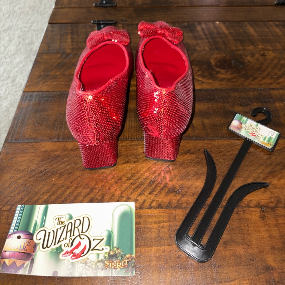Red Sequin Bow Flats - Dorothy Wizard of Oz - Picture 3 of 3